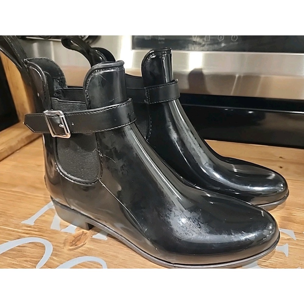 Marc Fisher Women's Black Chelsea Rain Boots Rainy Size 8‎